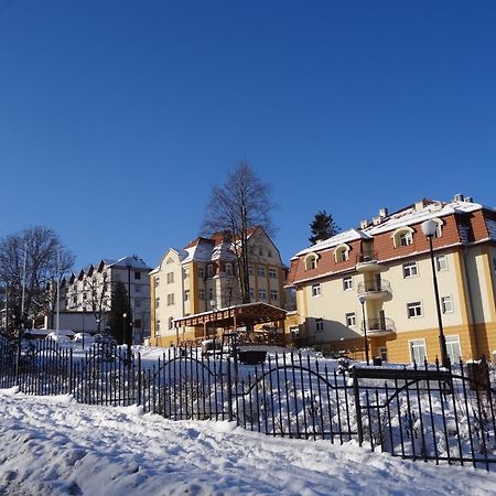 Zdrojowy Sanus Hotel Swieradow-Zdroj Bagian luar foto